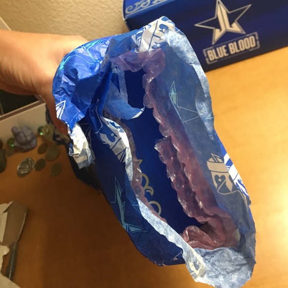 Original Packaging Blue Blood Palette Jeffree Star - Picture 3 of 6